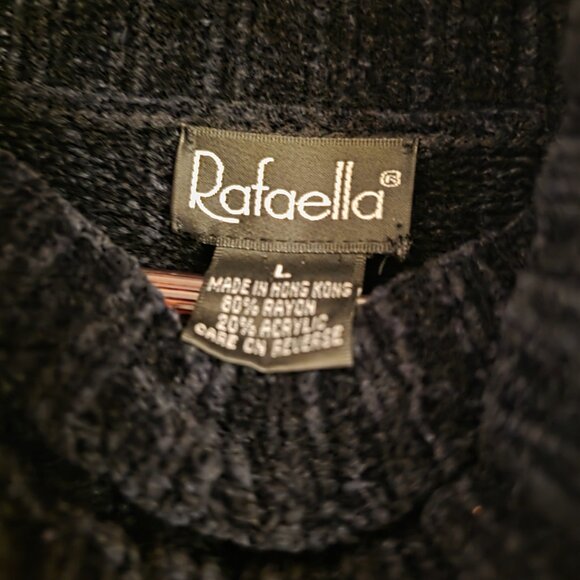 Sweater - Picture 3 of 3